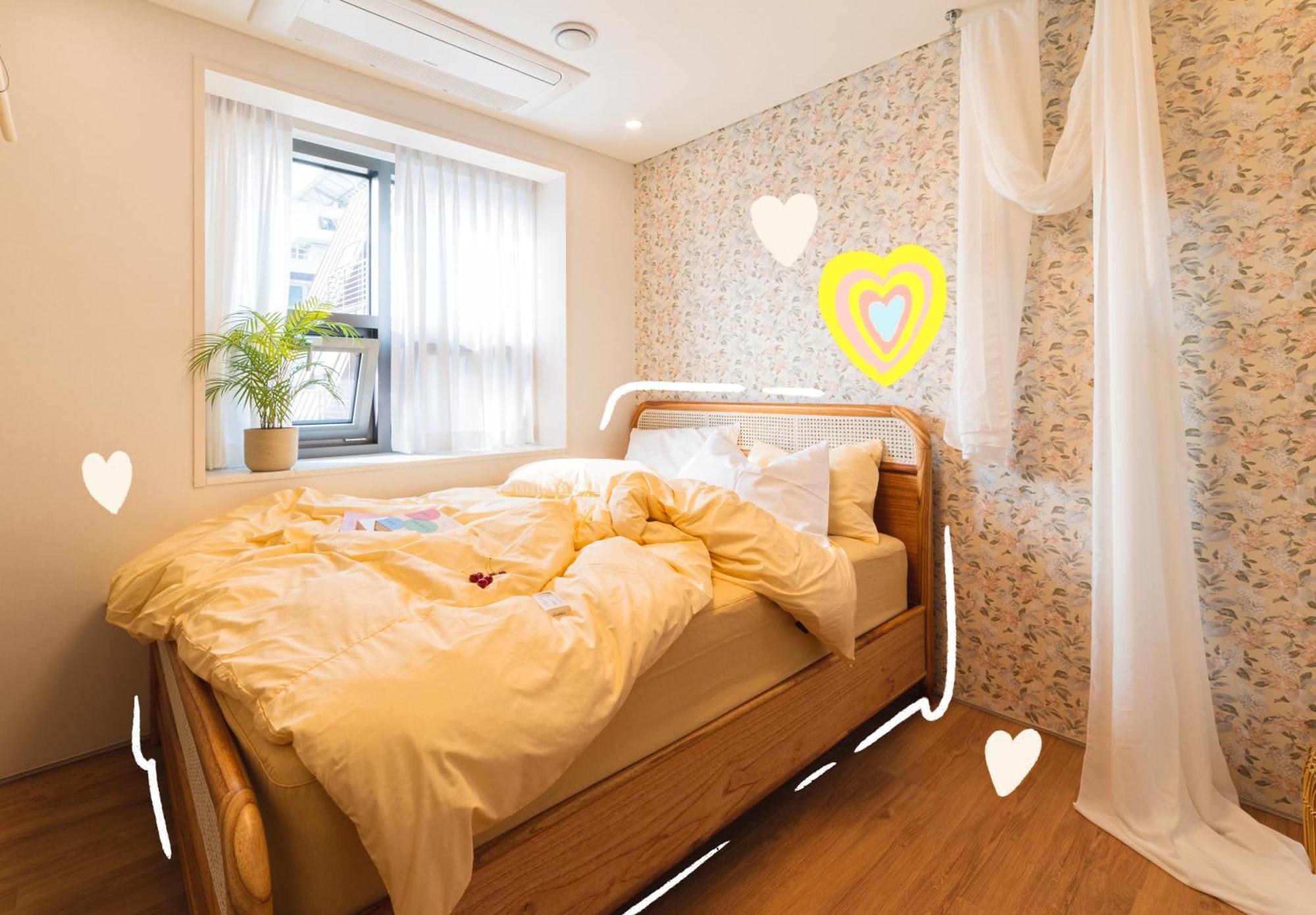 Apartment Hongik Univ Station Wave Family #2 Seoul